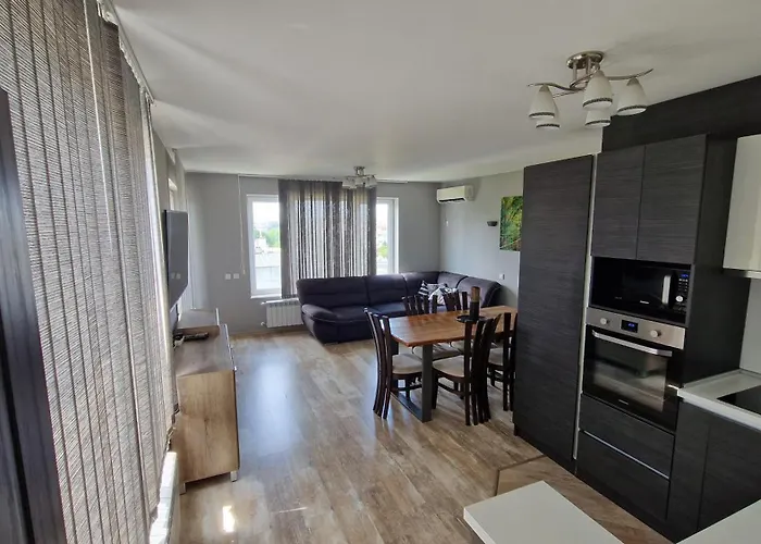 아파트 зорница